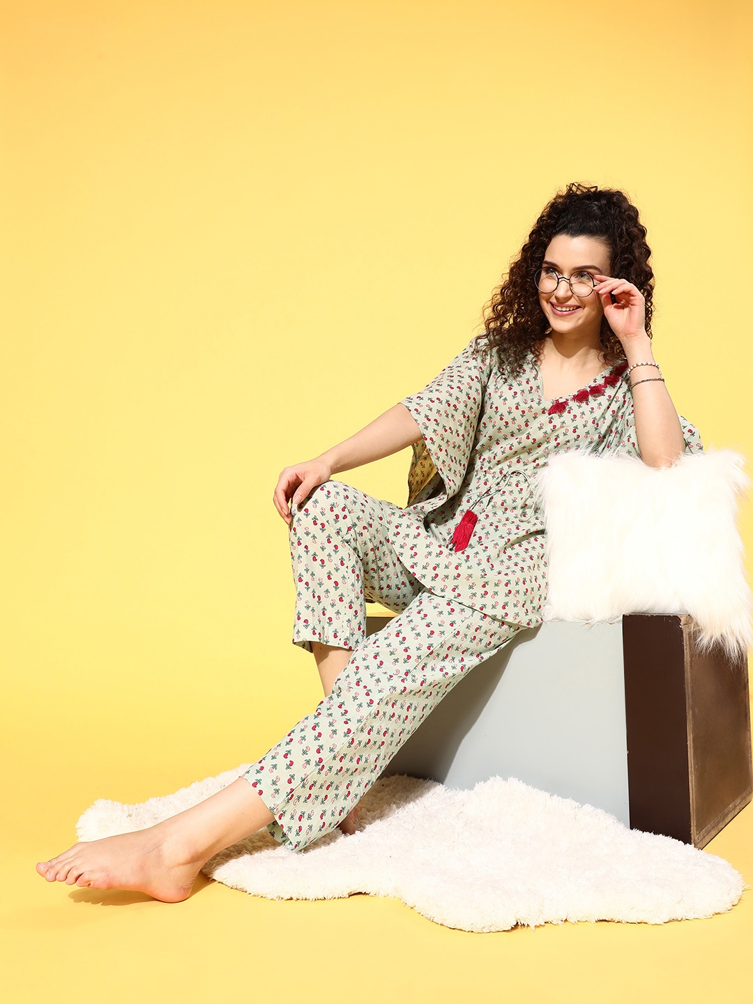 

Jaipur Kurti Women Grey Ethnic Motifs Edgy Boheme Night Suit