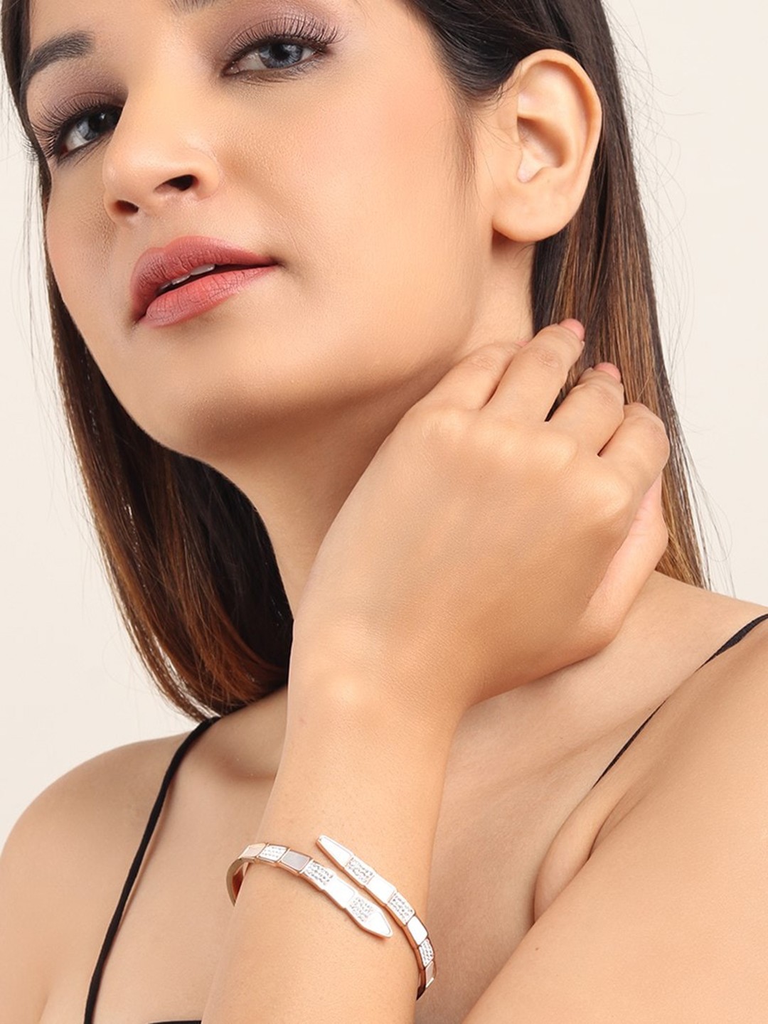 

LAIDA Women Rose Gold Plated AD Studded Kada Bracelet