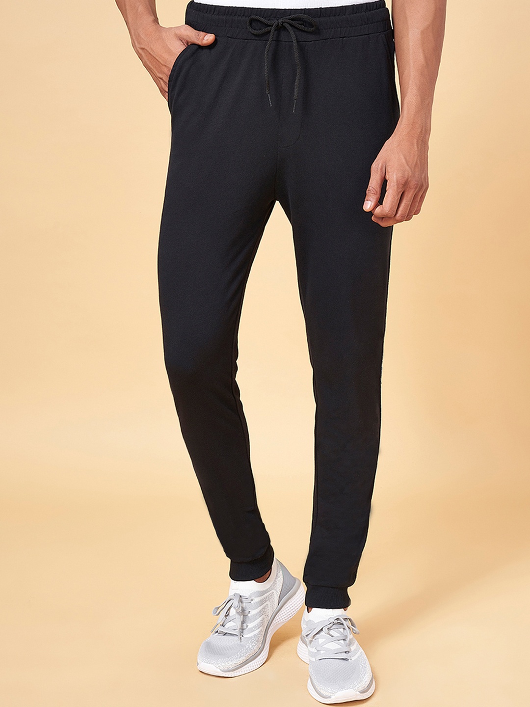 

Ajile by Pantaloons Men Black Solid Slim-fit Cotton Joggers