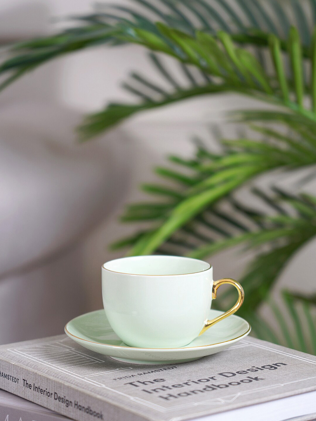 

Pure Home and Living Set of 6 Green & Gold Porcelain Glossy Cups & Saucers 330ml each