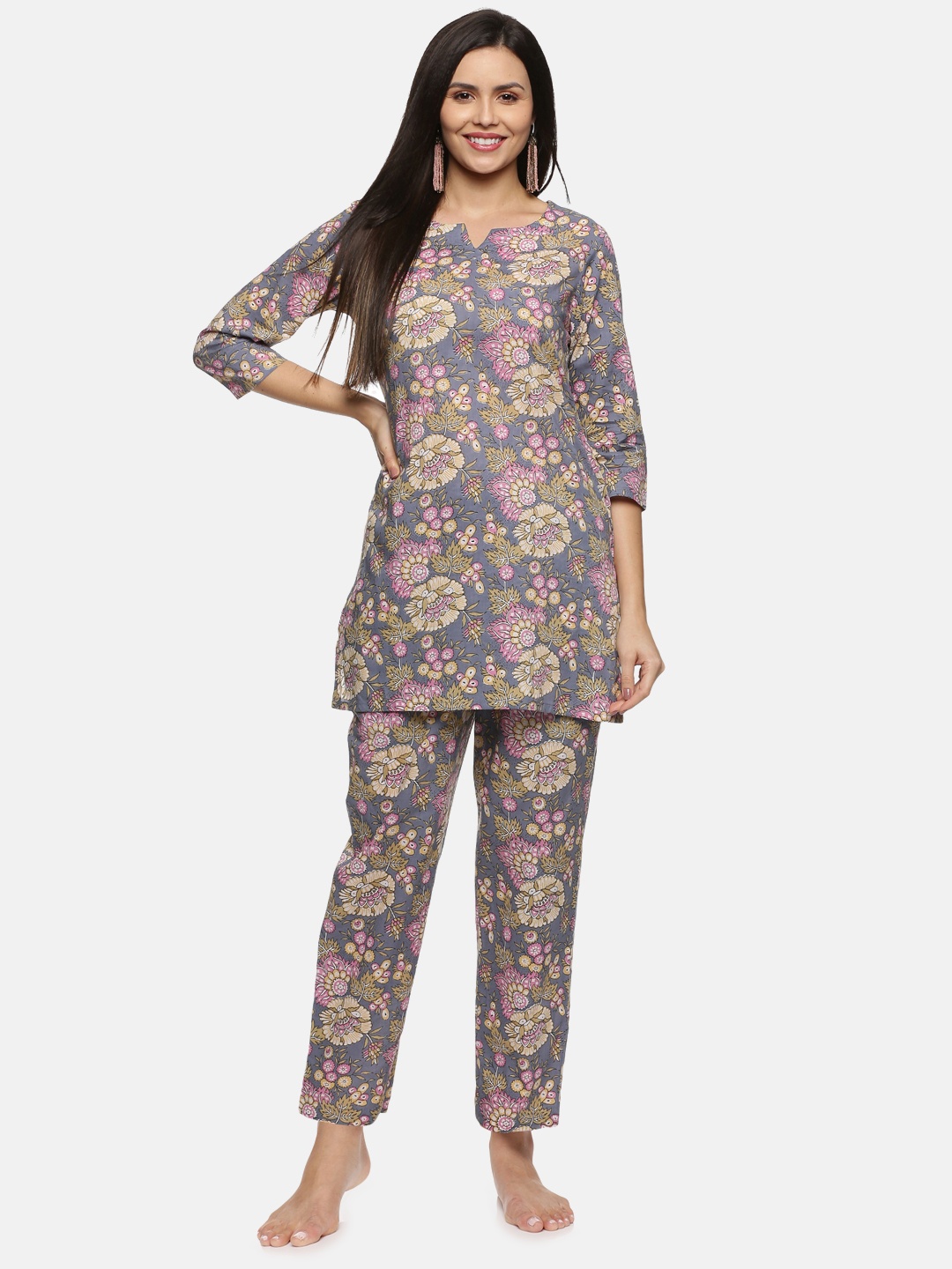 

Palakh Women Printed Pure Cotton Night suit, Grey
