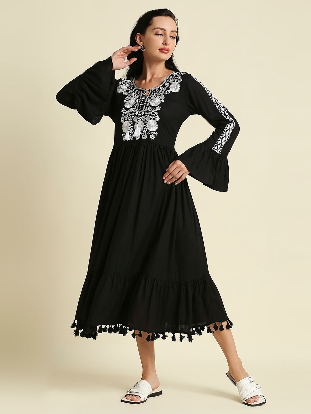 

Aanyor Black Ethnic Embroidered Cotton Midi Dress
