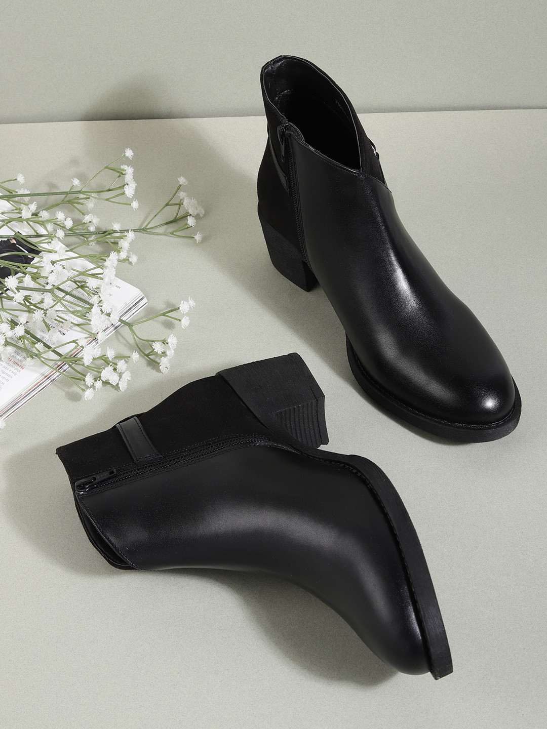 

DressBerry Women Black Solid Mid-Top Block Regular Heel Boots