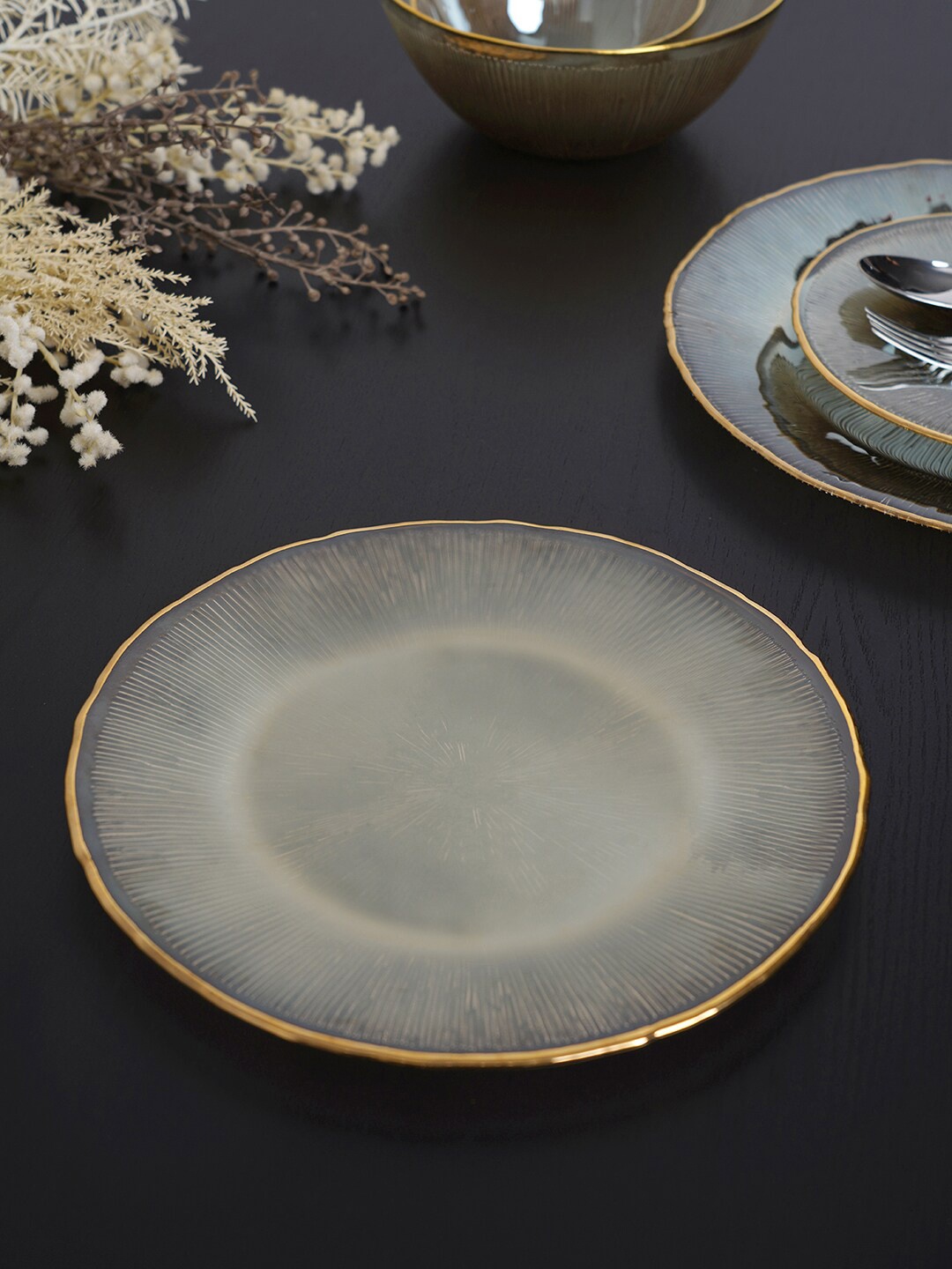 

Pure Home and Living Textured Glass Matte Plate, Brown