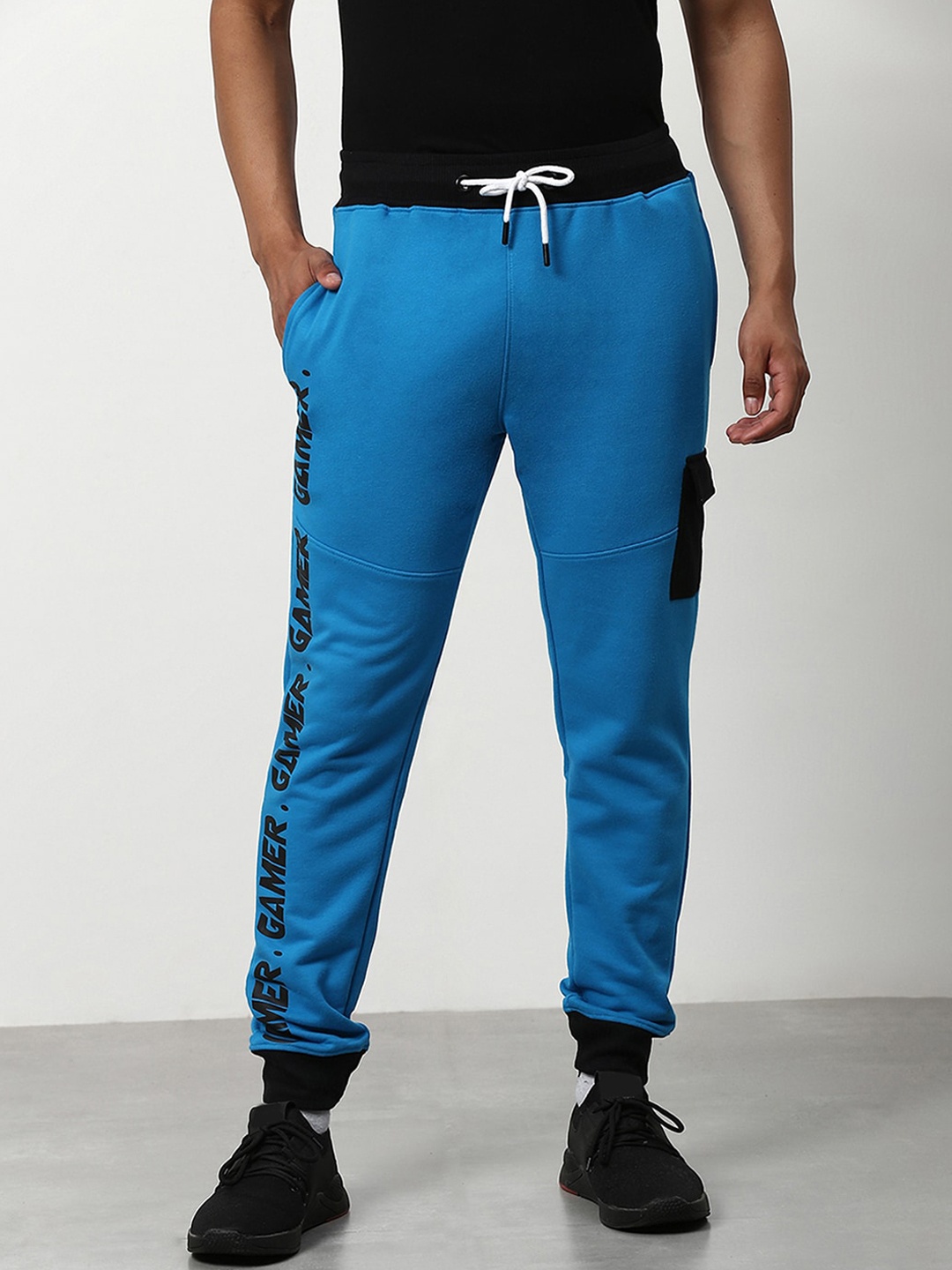 

abof Men Blue Joggers Trousers