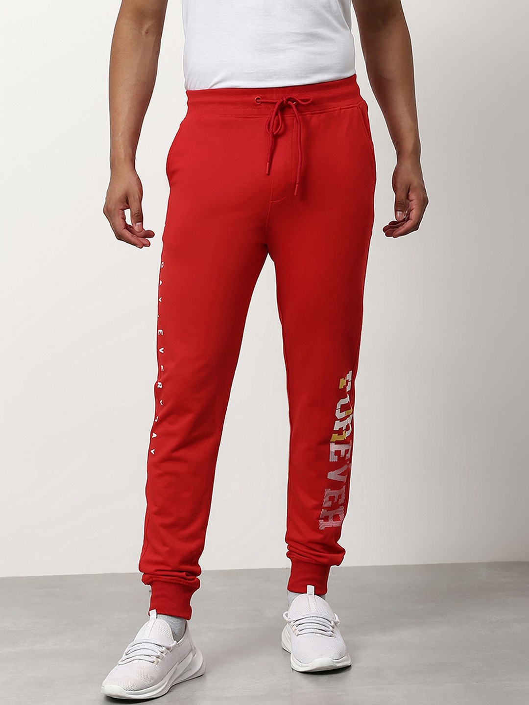 

abof Men Red Solid Joggers Trousers