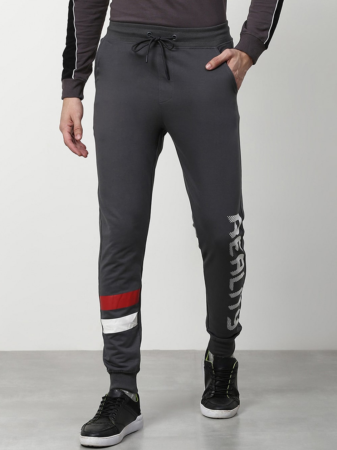 

abof Men Grey Joggers Trousers