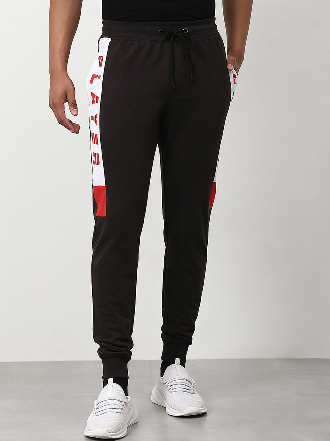

abof Men Brown Joggers Trousers