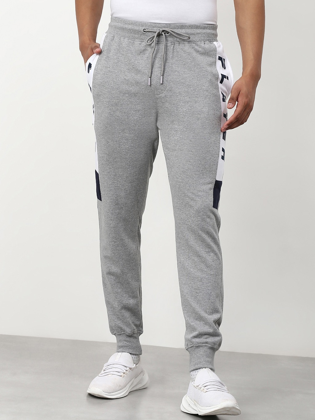 

abof Men Grey Joggers Trousers