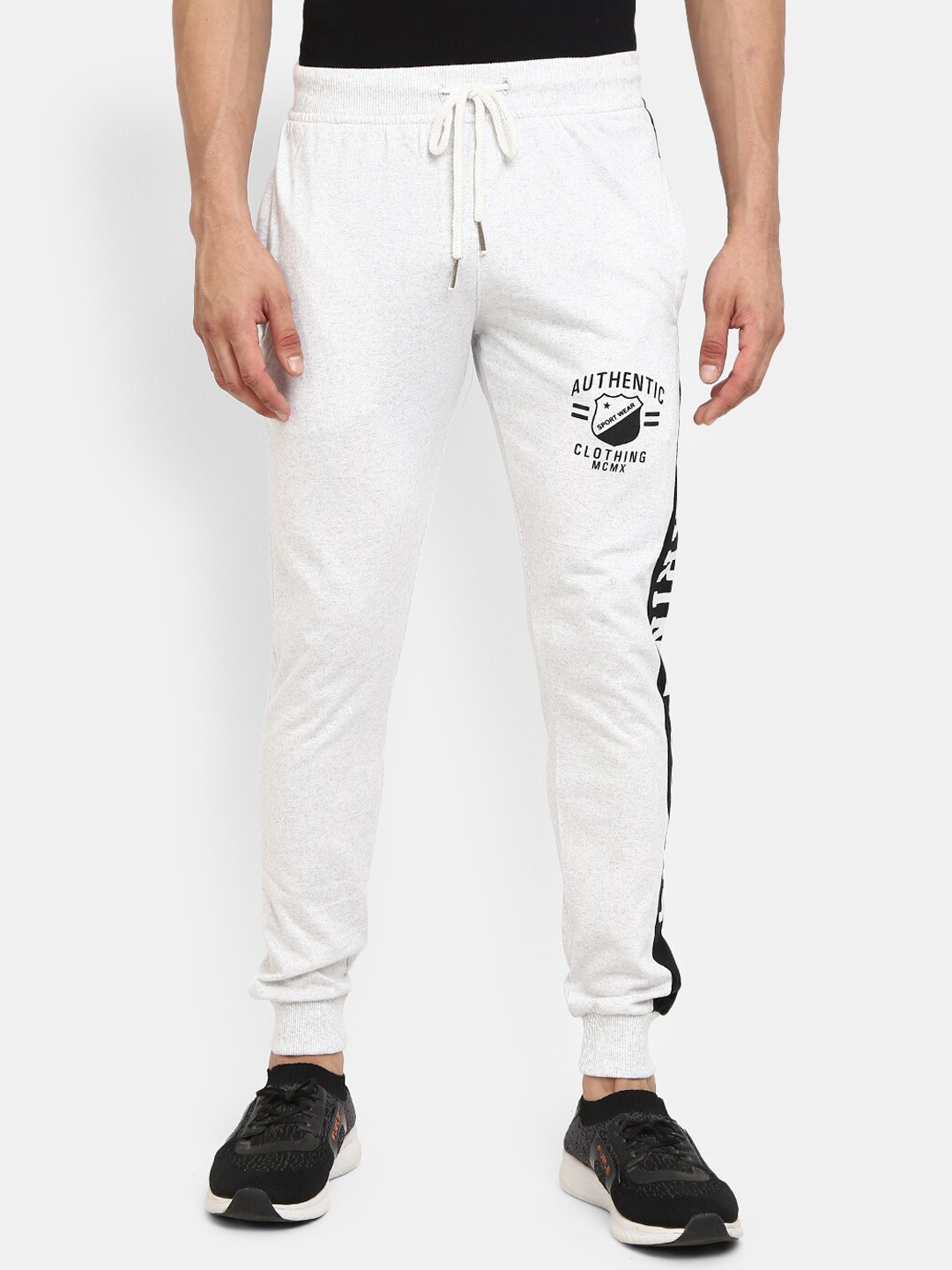 

V-Mart Men Grey Melange Regular Fit Printed Joggers