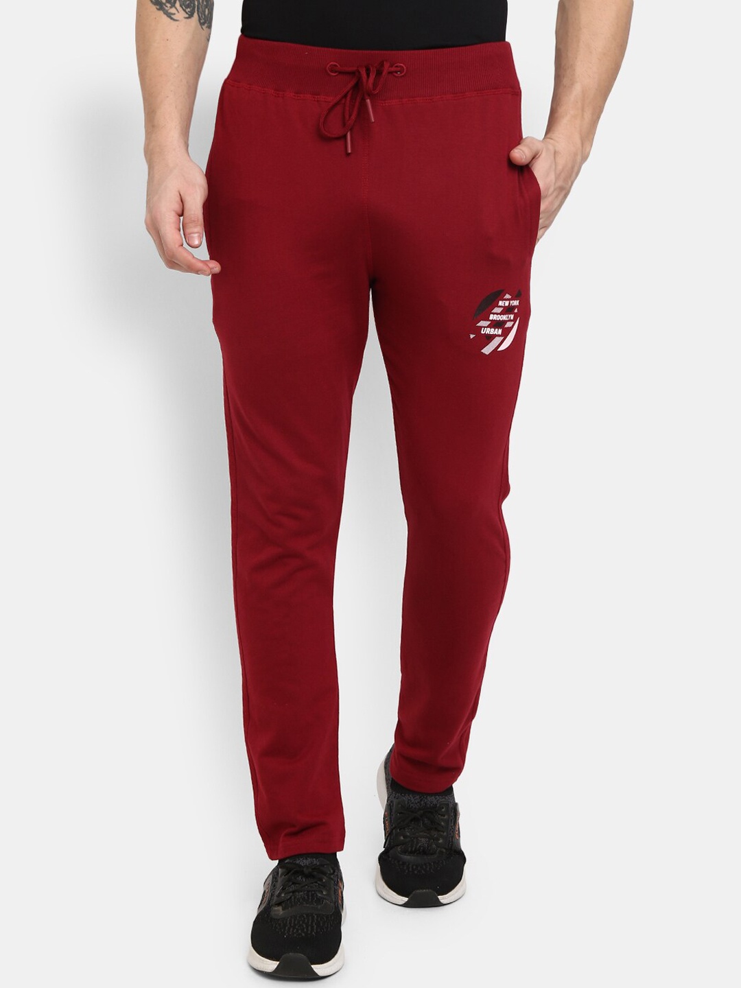 

V-Mart Men Maroon Regular Fit Solid Track Pants