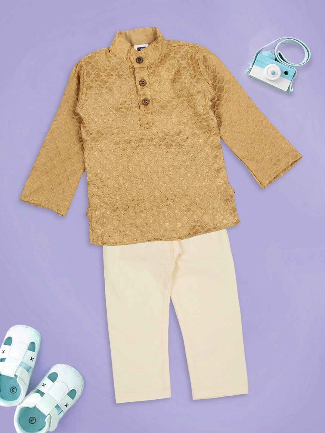 

MeeMee Boys Off White Kurta with Pyjamas