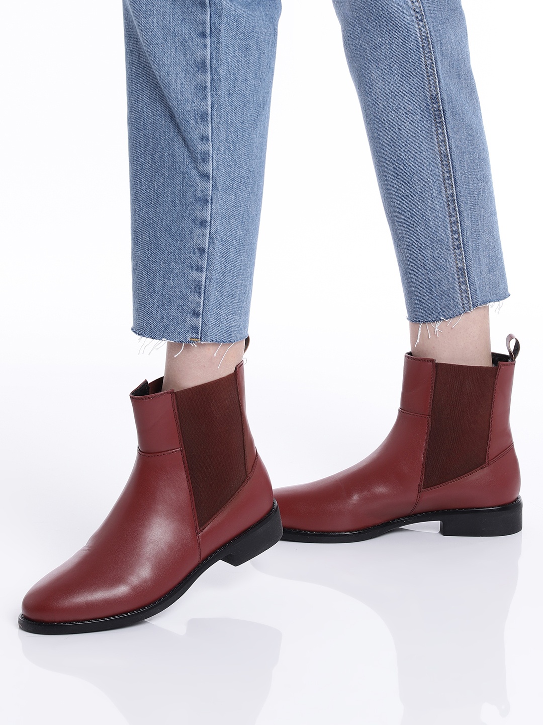 

Mast & Harbour Women Maroon Solid Mid-Top Chelsea Boots