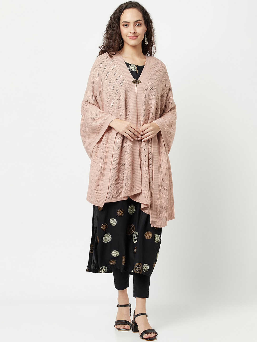 

Knitstudio Women Rose Pink Abstract Knitted Shawl