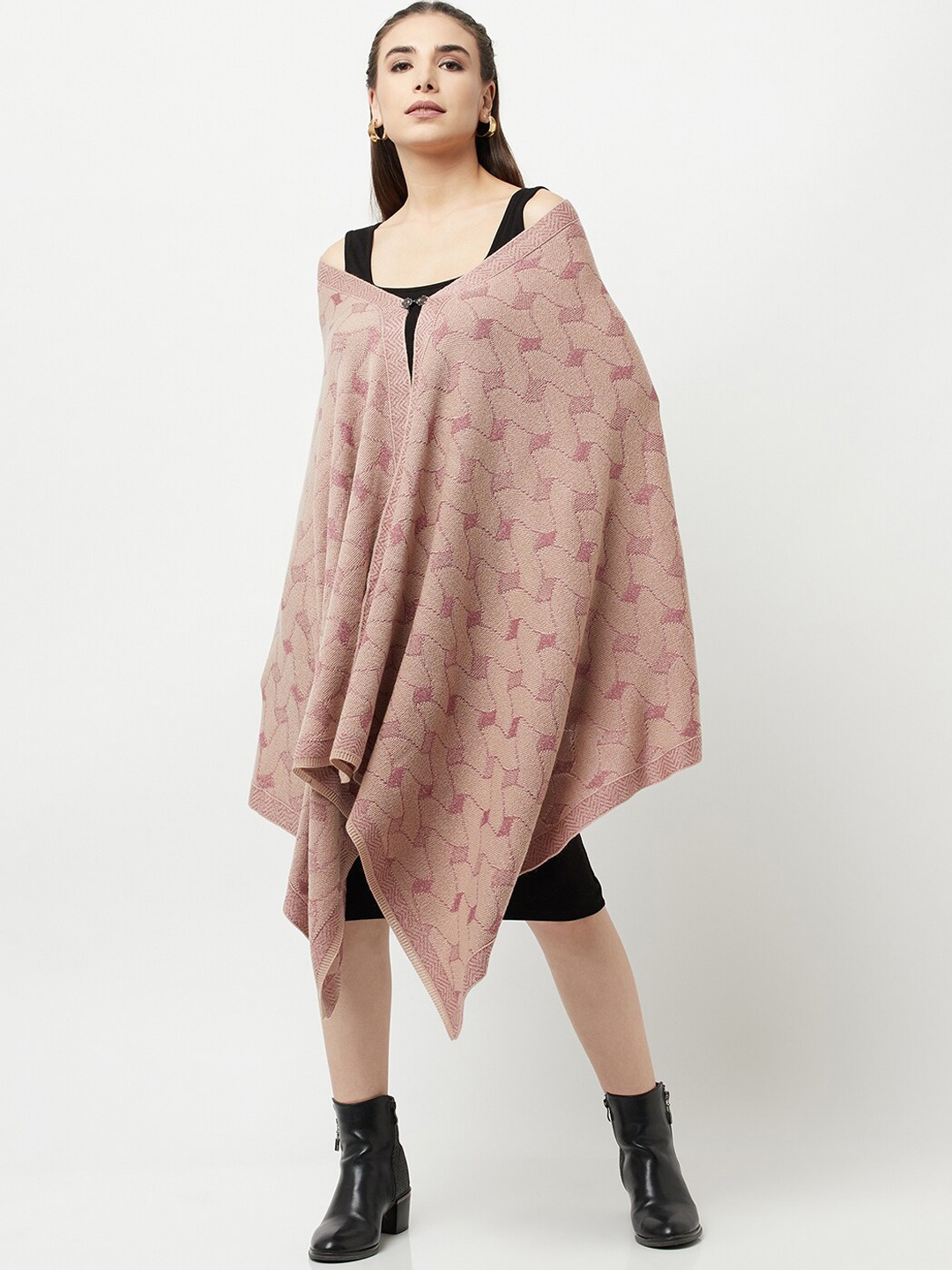 

Knitstudio Women Rose Pink Abstract Knitted Shawl