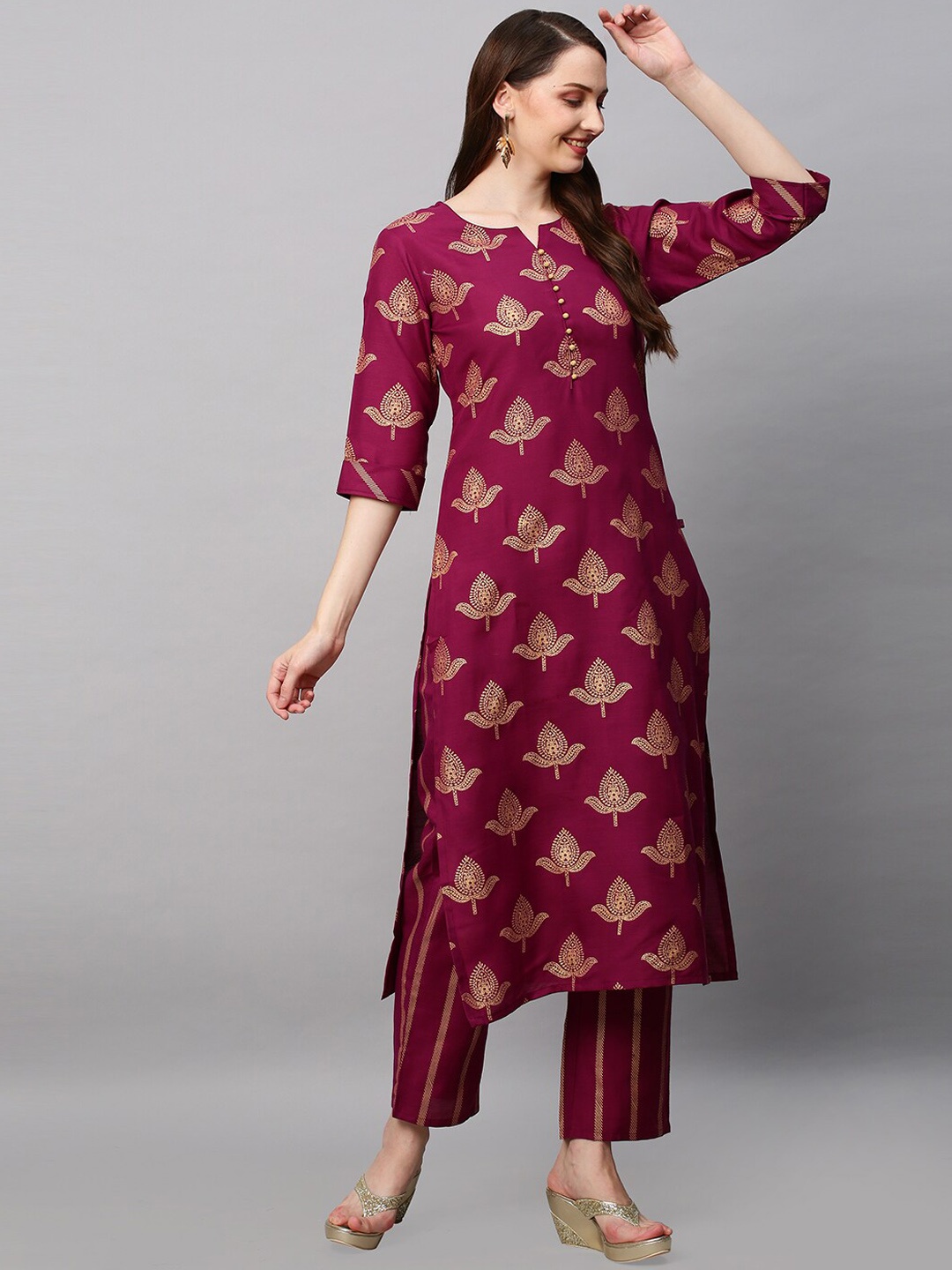 

KALINI Women Burgundy Ethnic Motifs Printed Kurta with Trousers