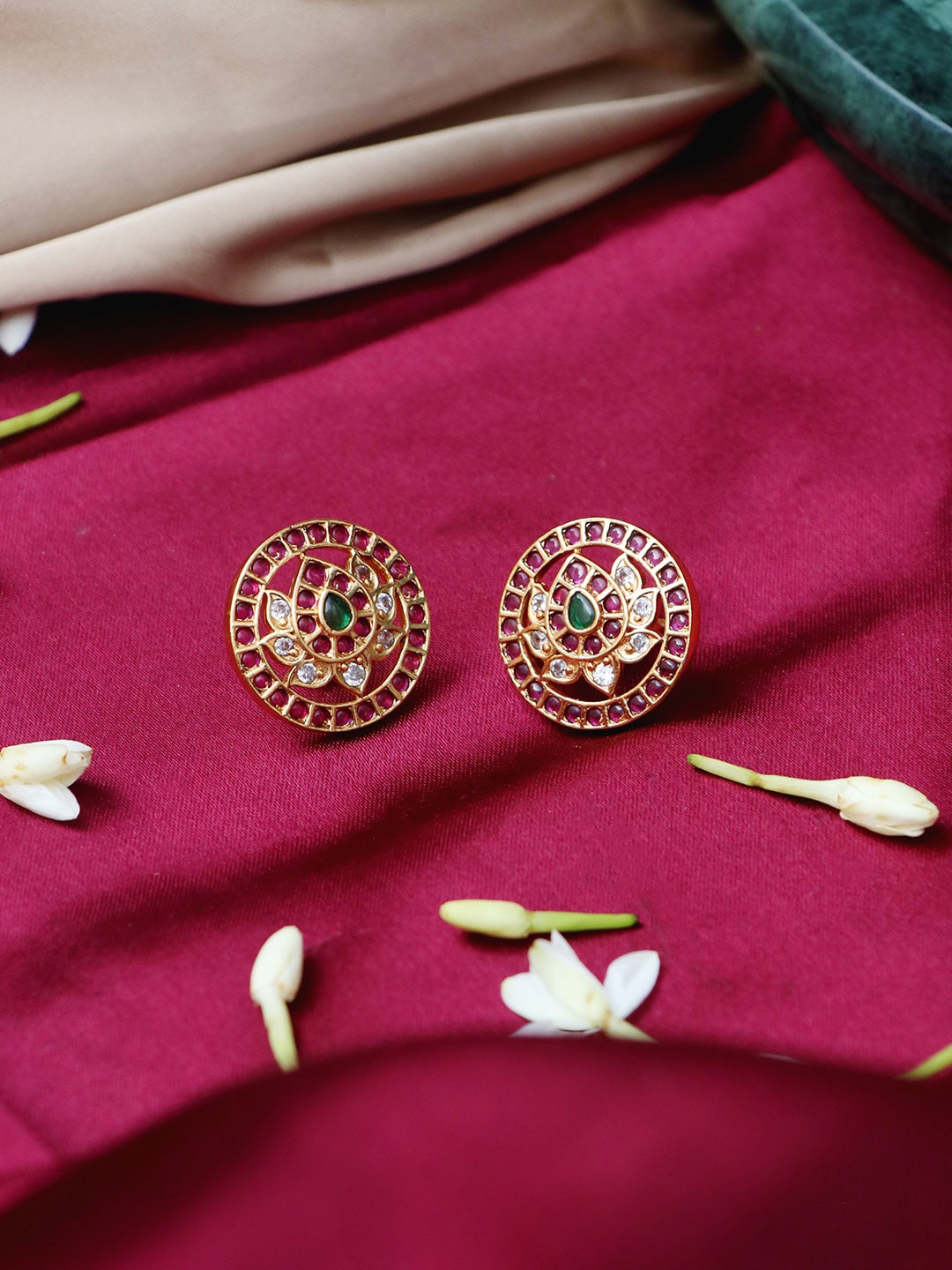 

Ishhaara Gold & Green Brass-Plated Circular Studs Earrings
