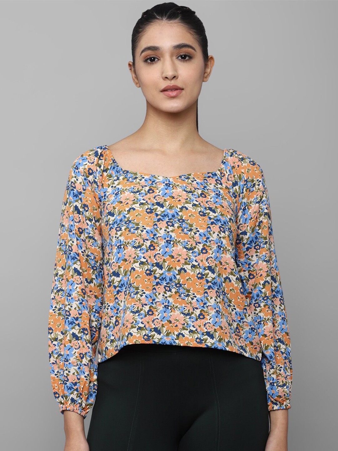 

Allen Solly Woman Beige & Blue Floral Print Top