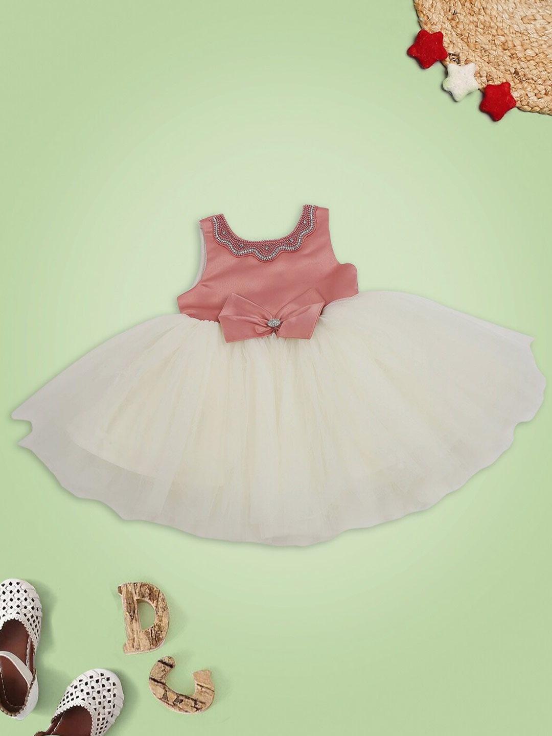 

MeeMee Girls White & Pink Embellished Dress