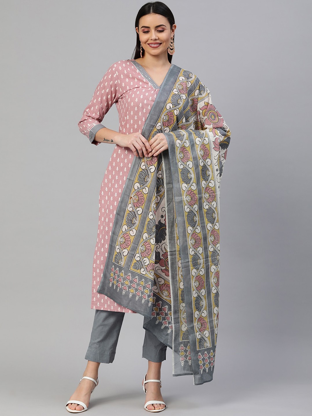 

KAMI KUBI Women Pink Ethnic Motifs Embroidered Pure Cotton Kurta with Trousers & With Dupatta