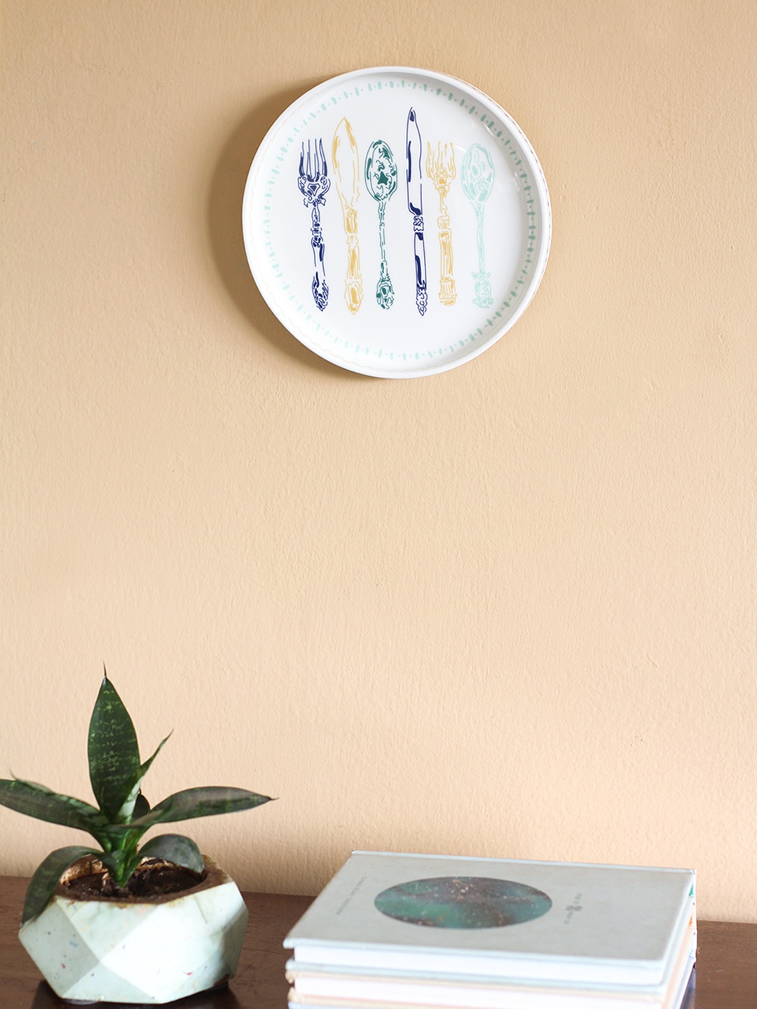 

The Wishing Chair White Illustration Series Wall Plate, Multi
