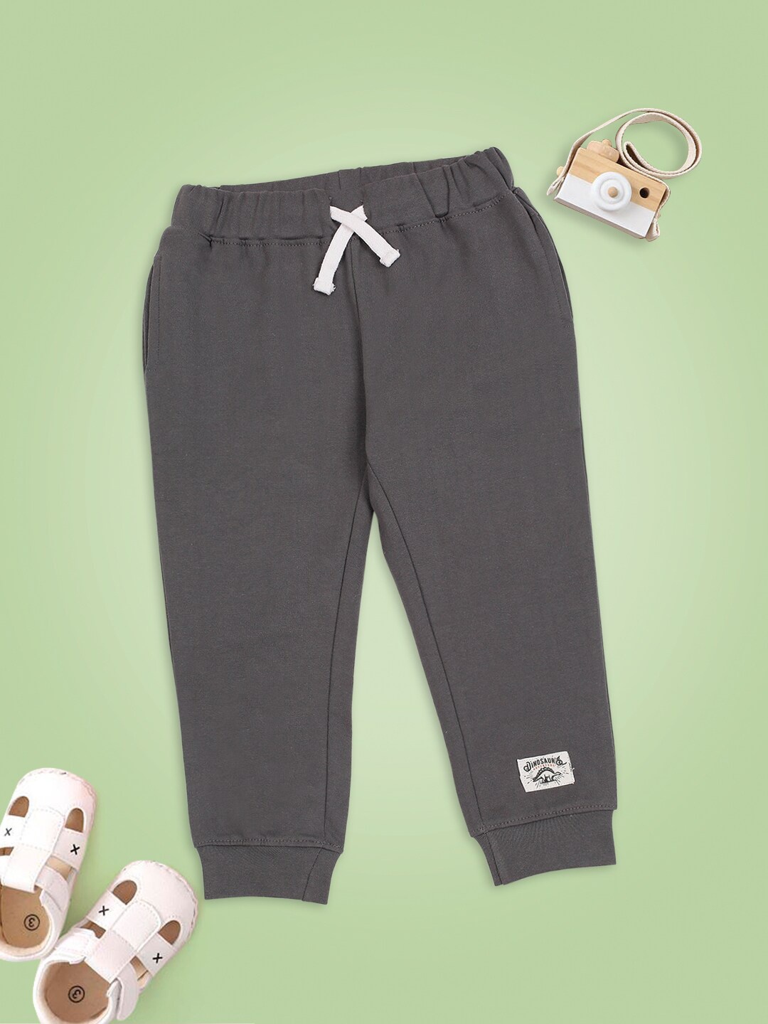 

MeeMee Infants Boys Grey Regular Fit Solid Joggers