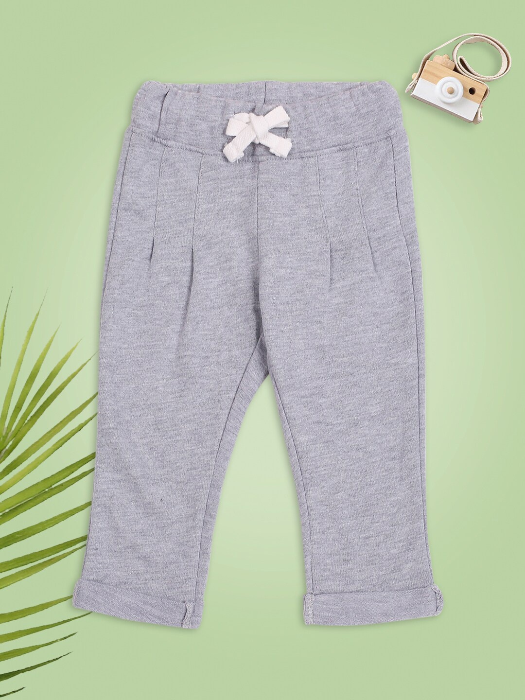 

MeeMee Girls Grey Melange Regular Fit Solid Cotton Track Pants