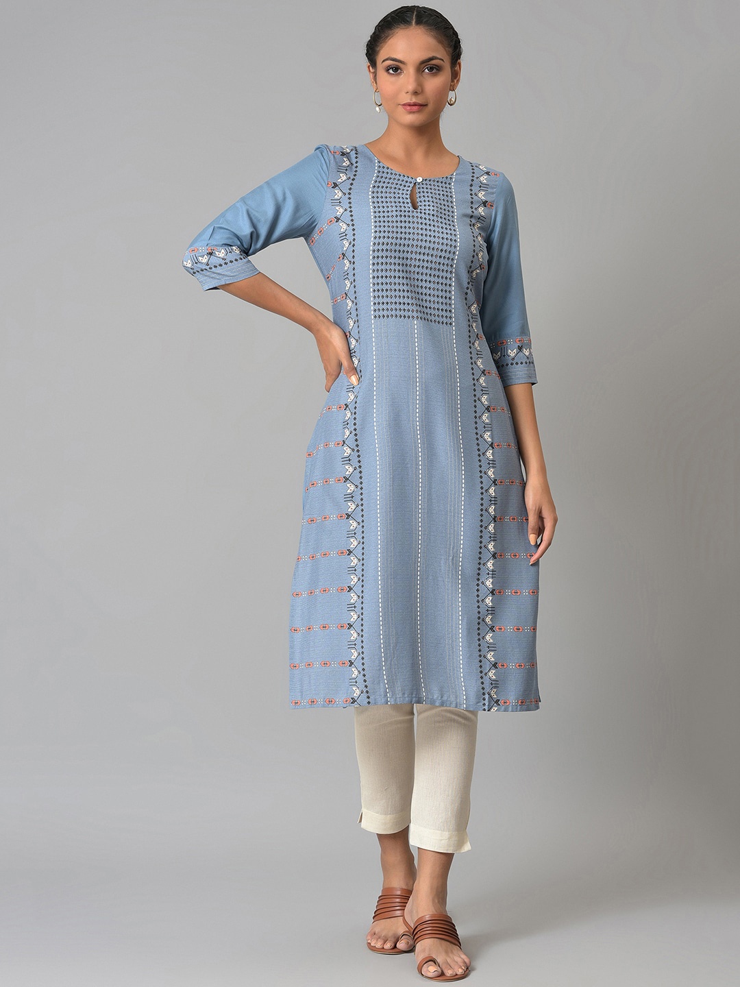 

W Women Ethnic Motifs Kurta with Trousers, Blue