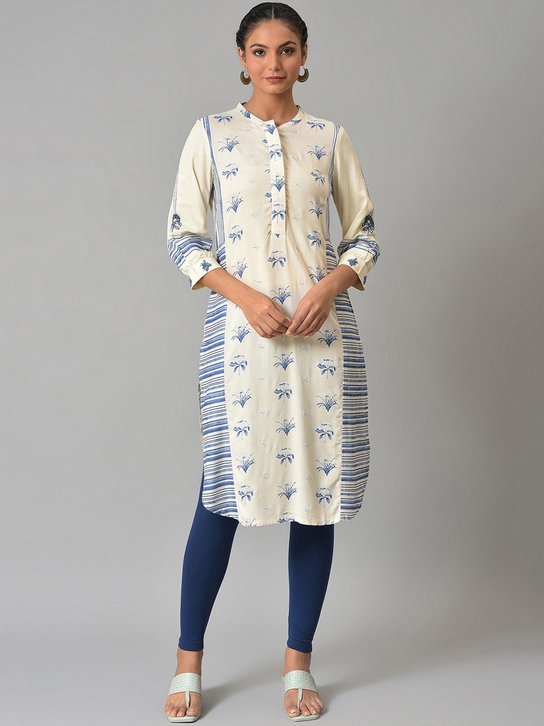 

W Women Floral Printed Thread Work Kurta with Trousers, Cream