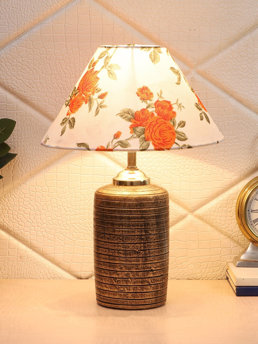 

Foziq Off-White Textured Table Lamps With Printed Fabric Shade