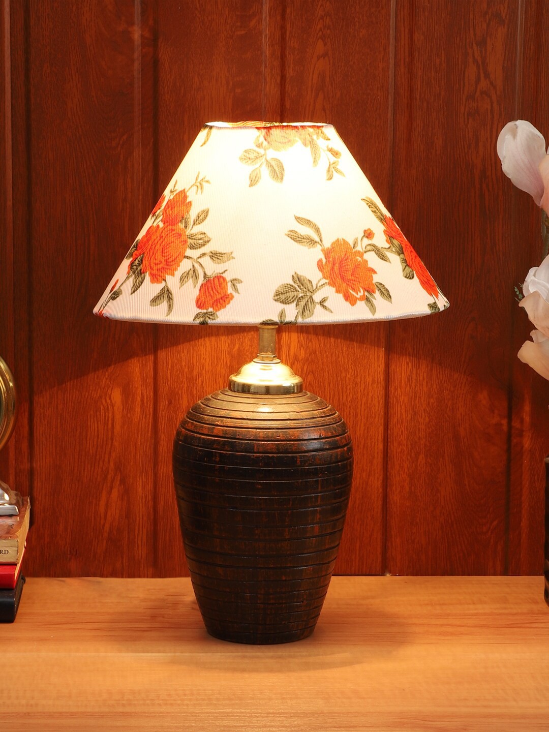 

foziq Brown & White Printed Table Lamps
