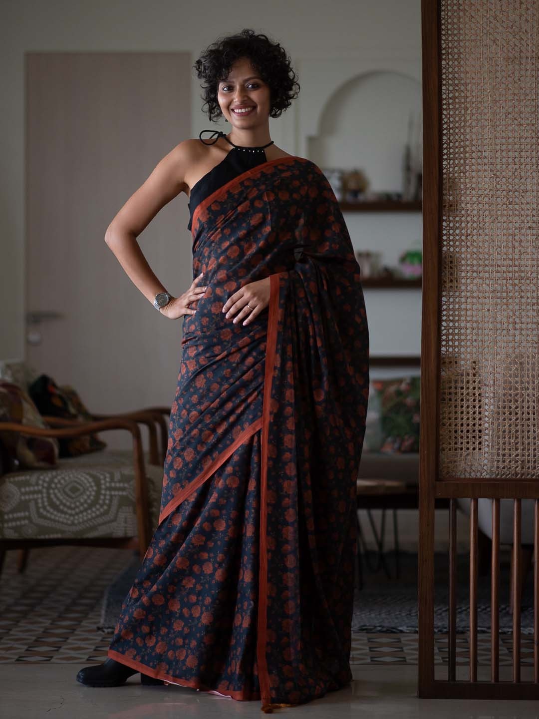 

Suta Grey & Brown Floral Printed Saree