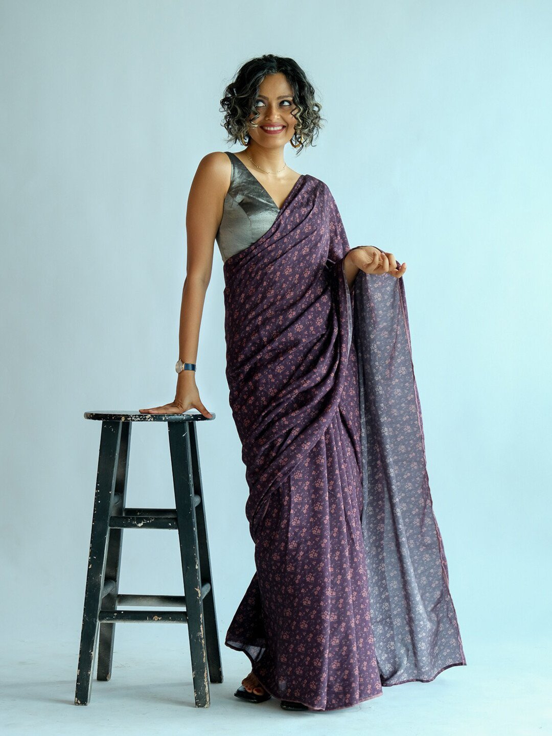 

Suta Purple Floral Printed Saree