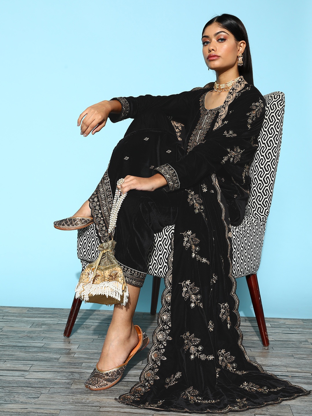 

Libas Women Ethnic Motifs Velvet Kurta Set, Black