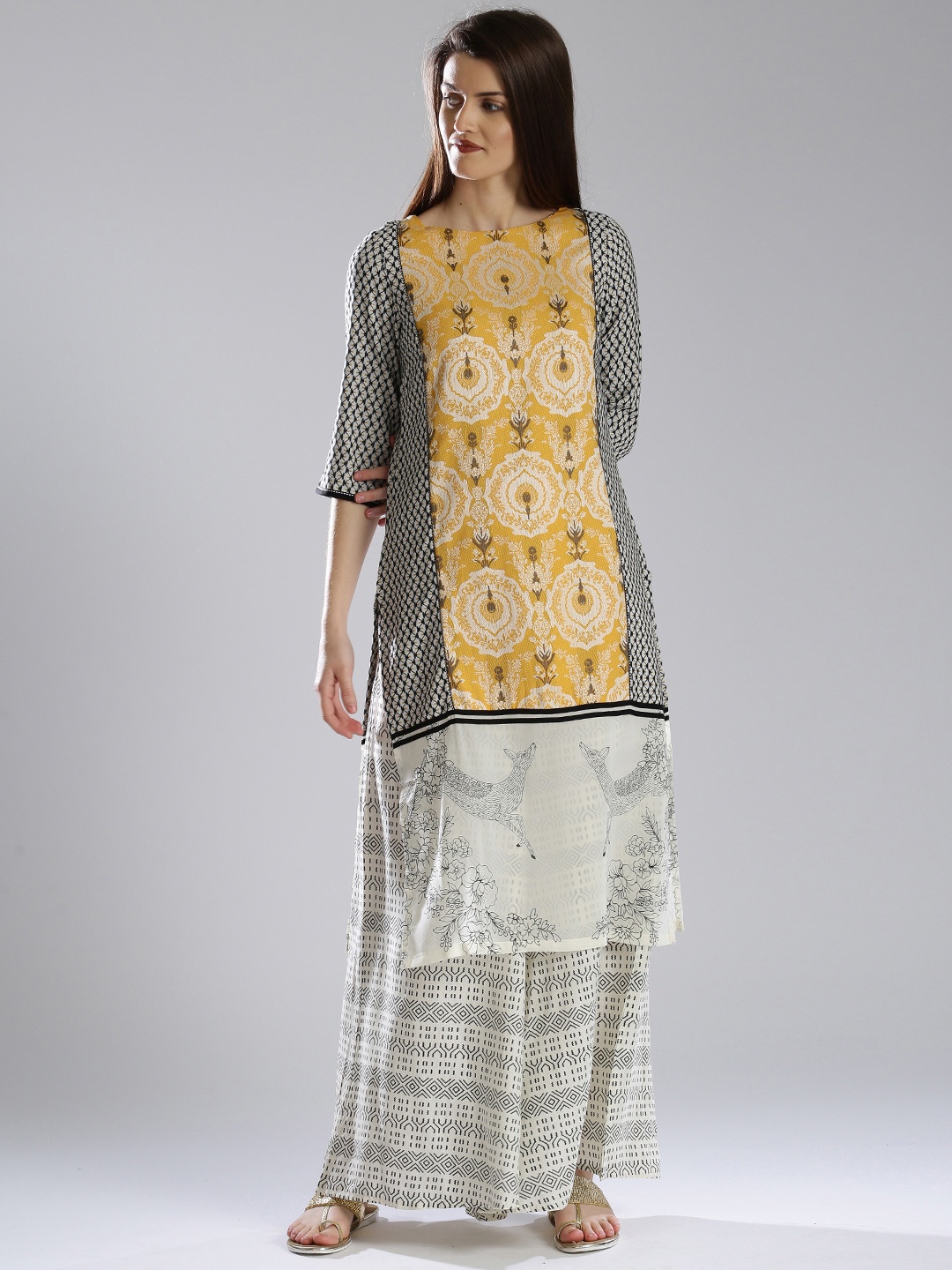 

W Women Off-White & Black Woven Design Straight Kurta