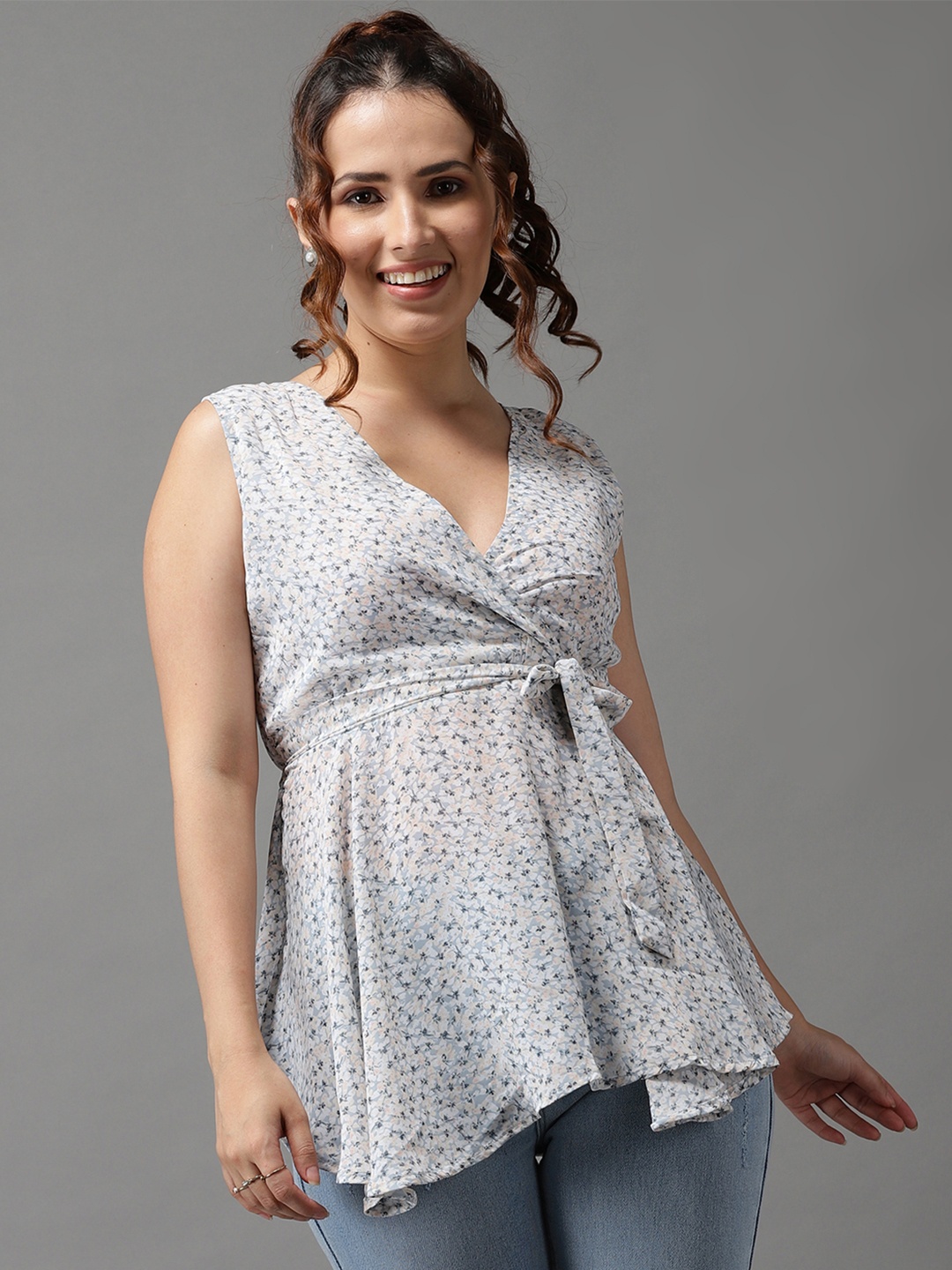 

SHOWOFF Blue Floral Print Georgette Wrap Top