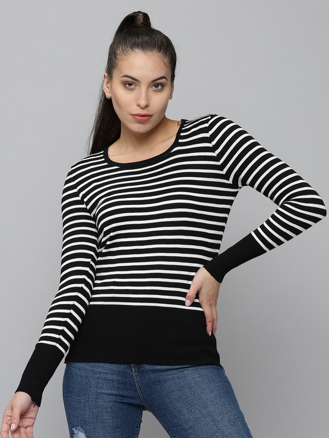 

SHOWOFF Black & White Striped Top