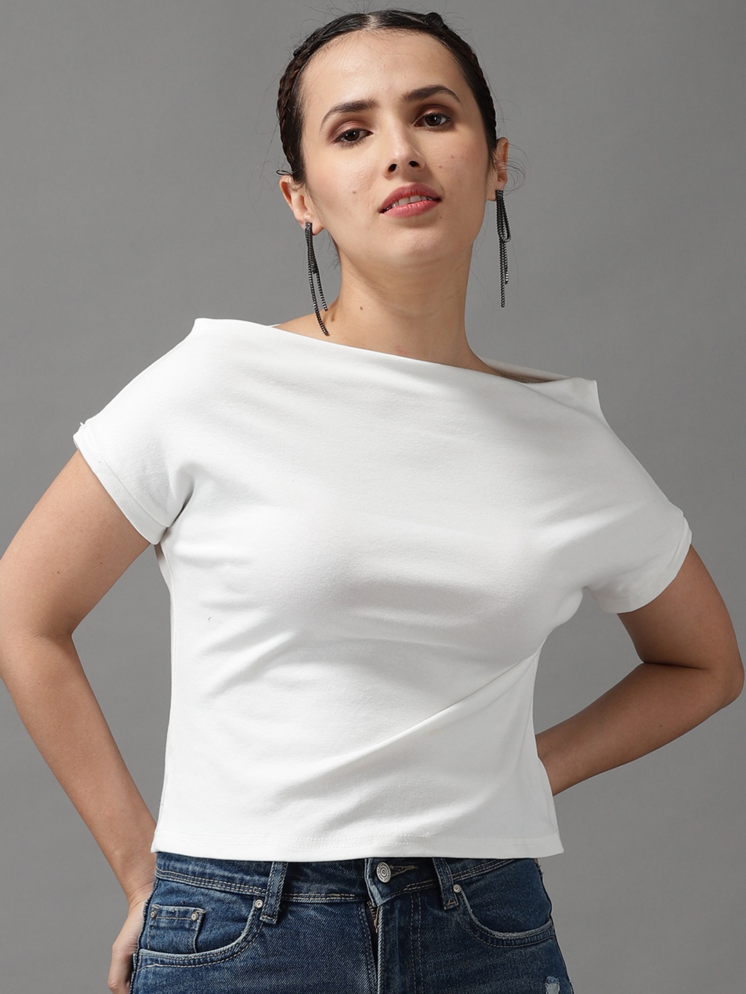 

SHOWOFF Women Solid White Crop Top