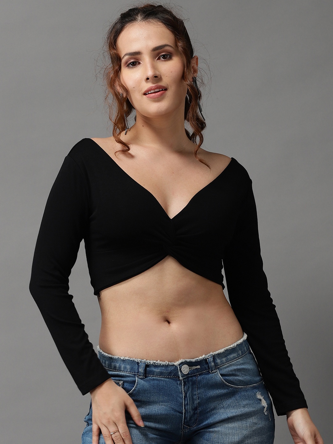 

SHOWOFF Women Solid Black Crop Top