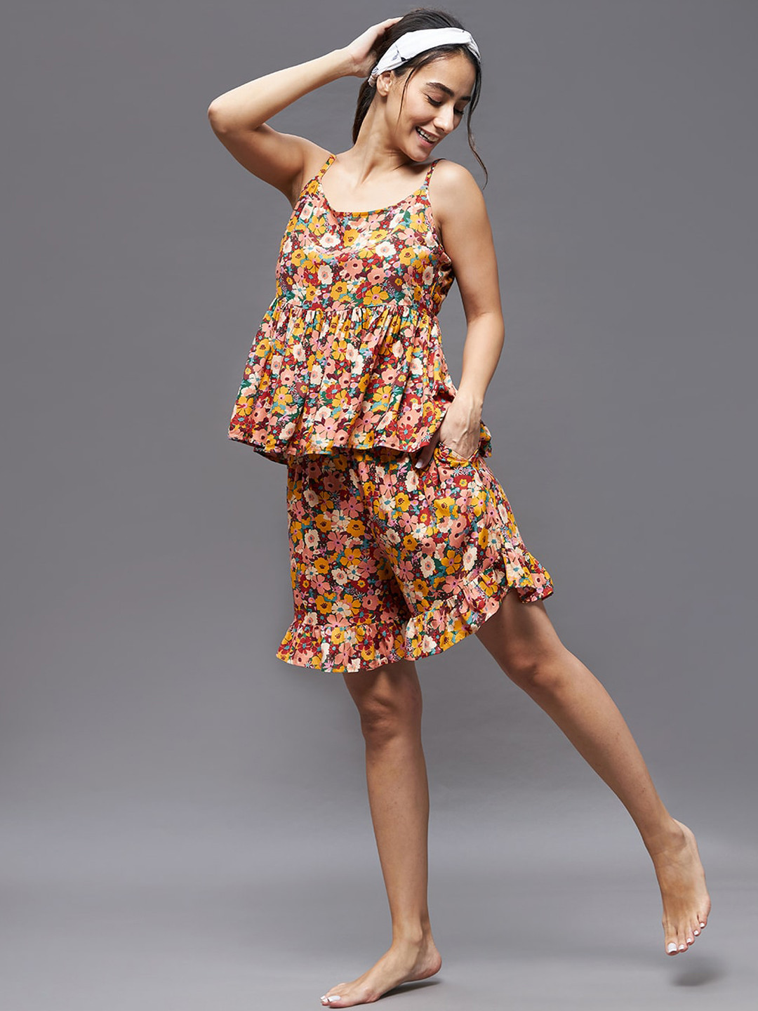 

Miss Chase Women Printed Polyester Night suit, Yellow