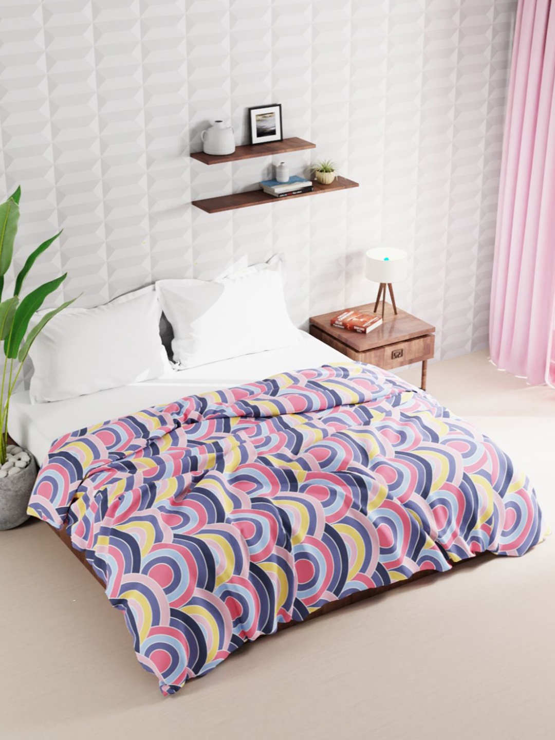 

BIANCA Pink & Blue Geometric Microfiber AC Room 120 GSM Double Bed Quilt