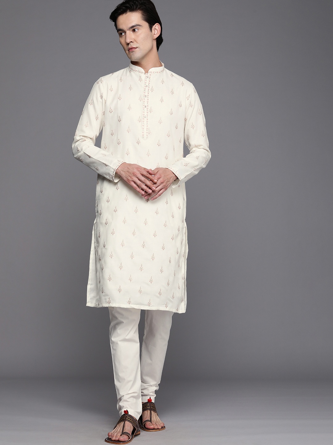 

Manyavar Men Cream-Coloured Ethnic Motifs Embroidered Kurta with Churidar
