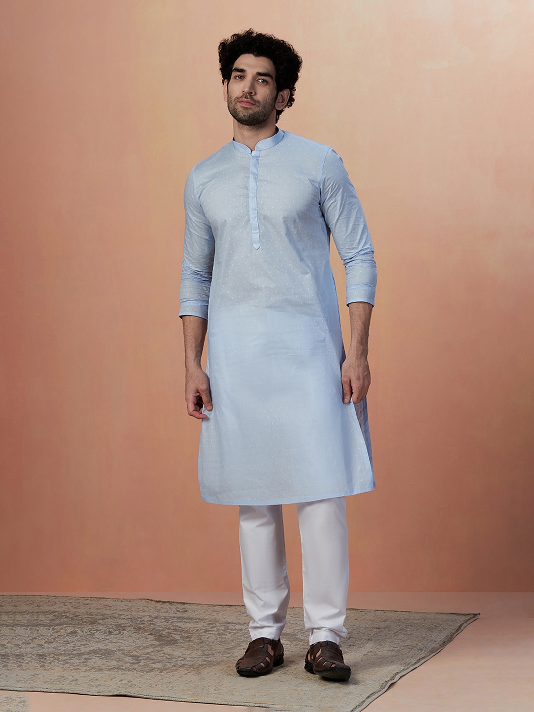 

Manyavar Men Woven Design Kurta Set, Blue