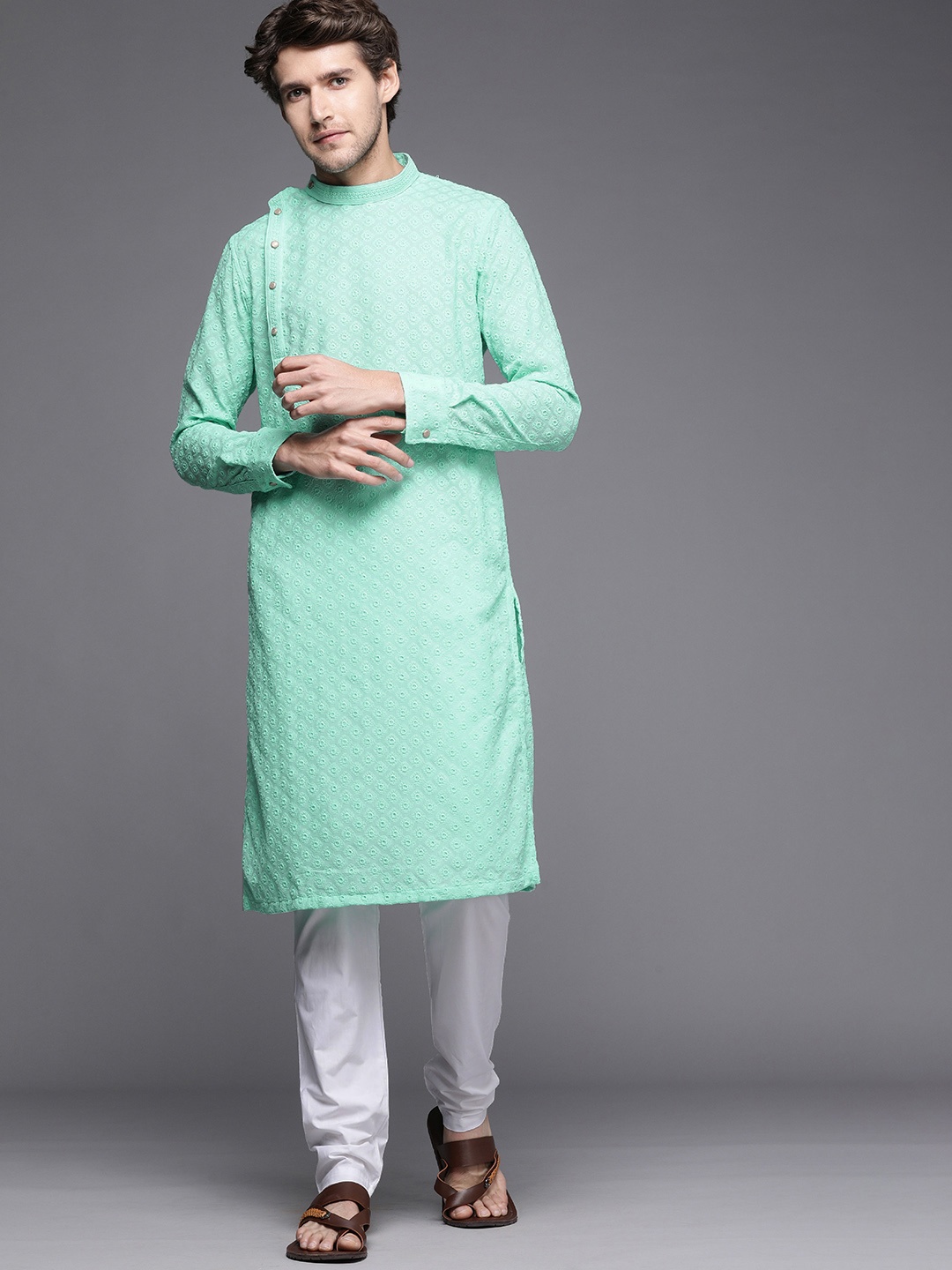 

Manyavar Men Green Ethnic Motifs Kurta with Churidar