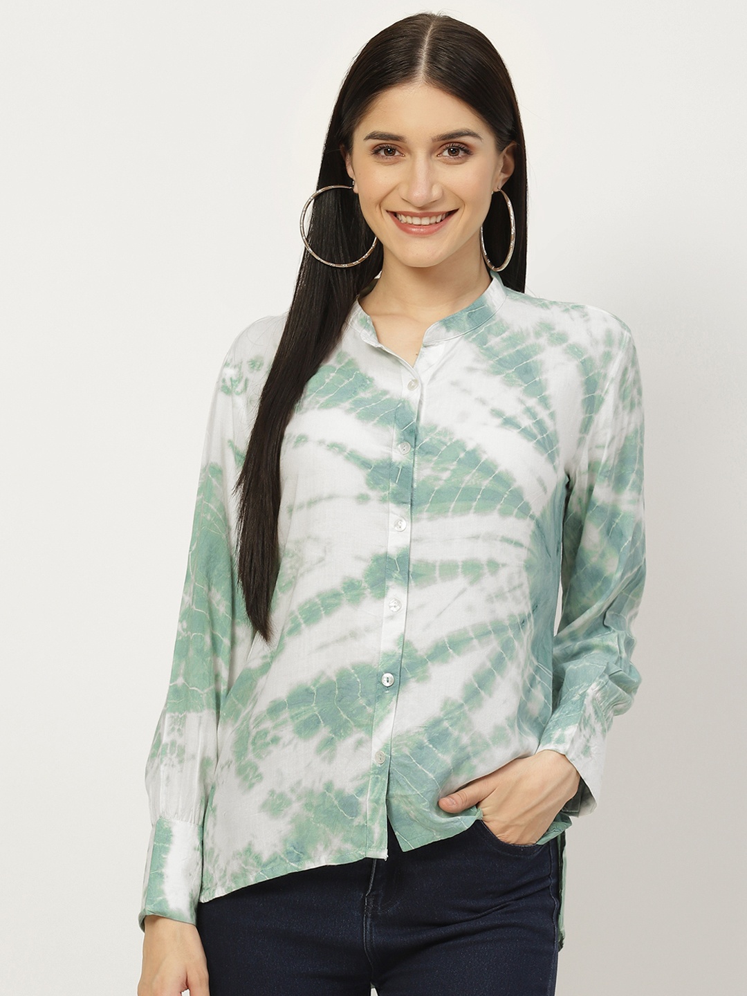 

Maaesa Green & Off White Tie and Dye Shirt Style Top