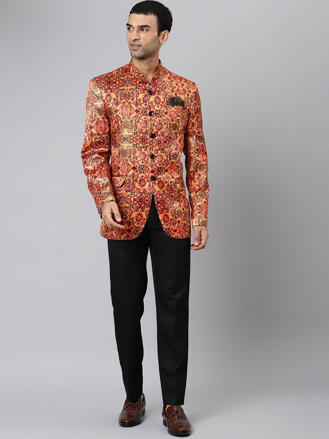 

Hangup Men Gold-Toned & Black Printed Bandhgala 2-Piece Suits