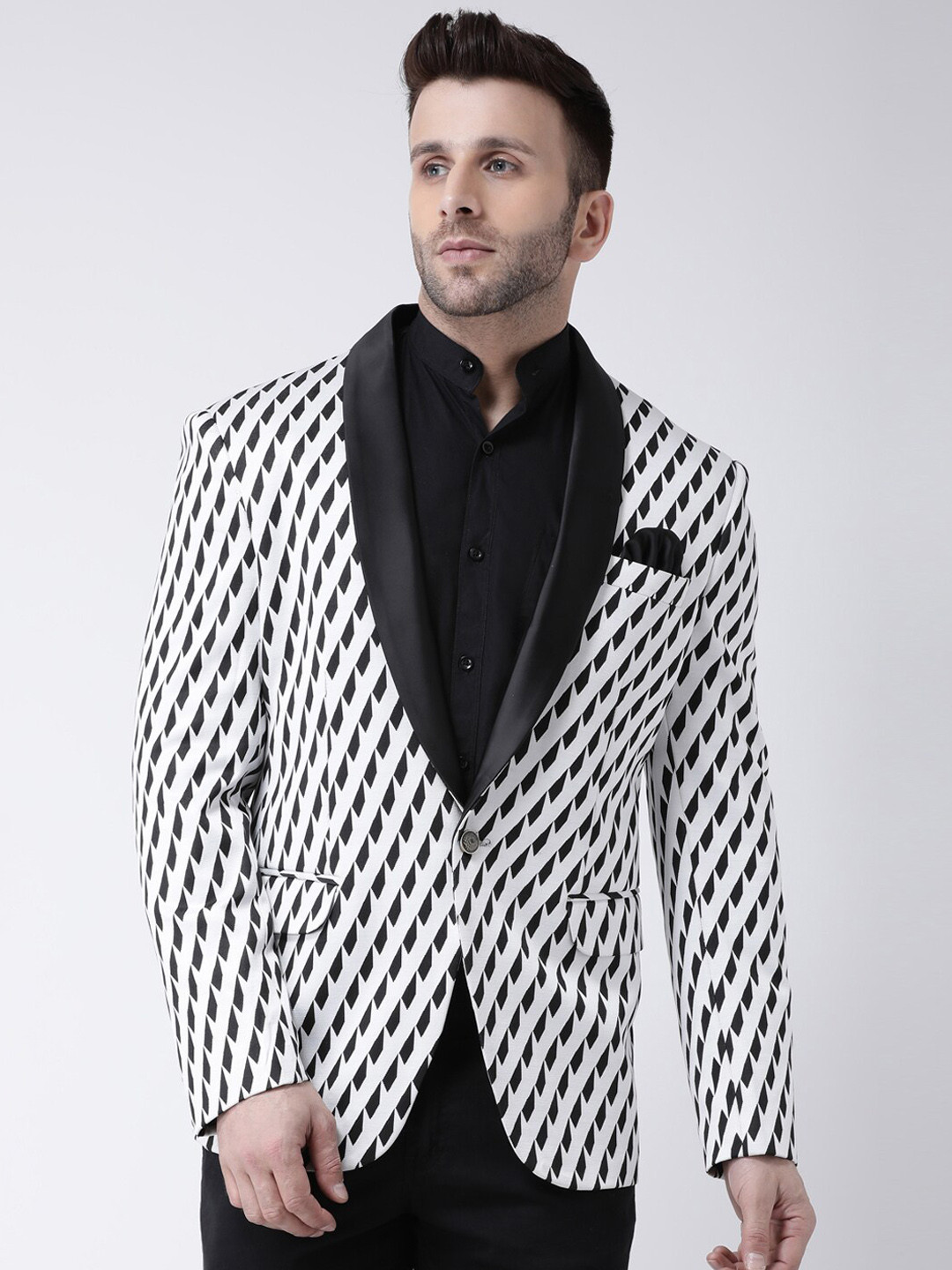 

hangup trend Men White & Black Printed Single Breasted Party Blazers