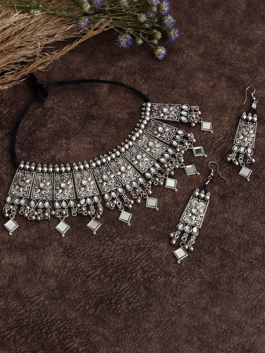 

VENI Silver-Plated & Toned Mirror Studded Oxidised Jewellery Set