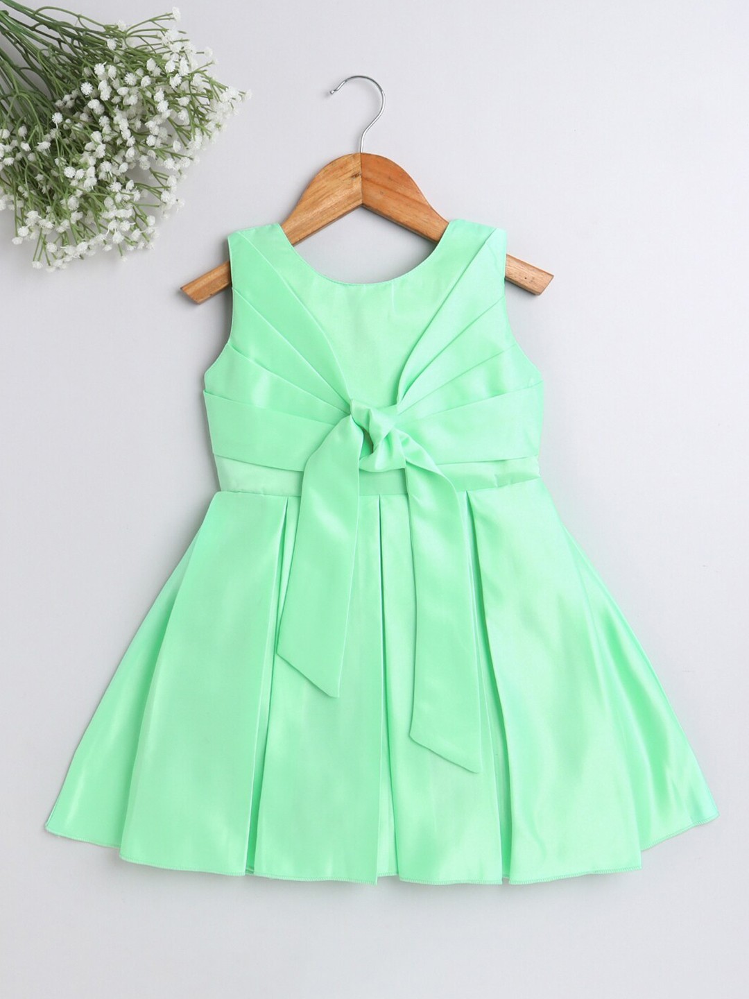 

The Magic Wand Girls Green Solid Satin Dress