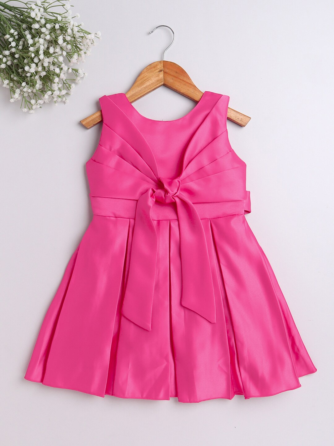 

The Magic Wand Girls Fuchsia Solid Satin Dress